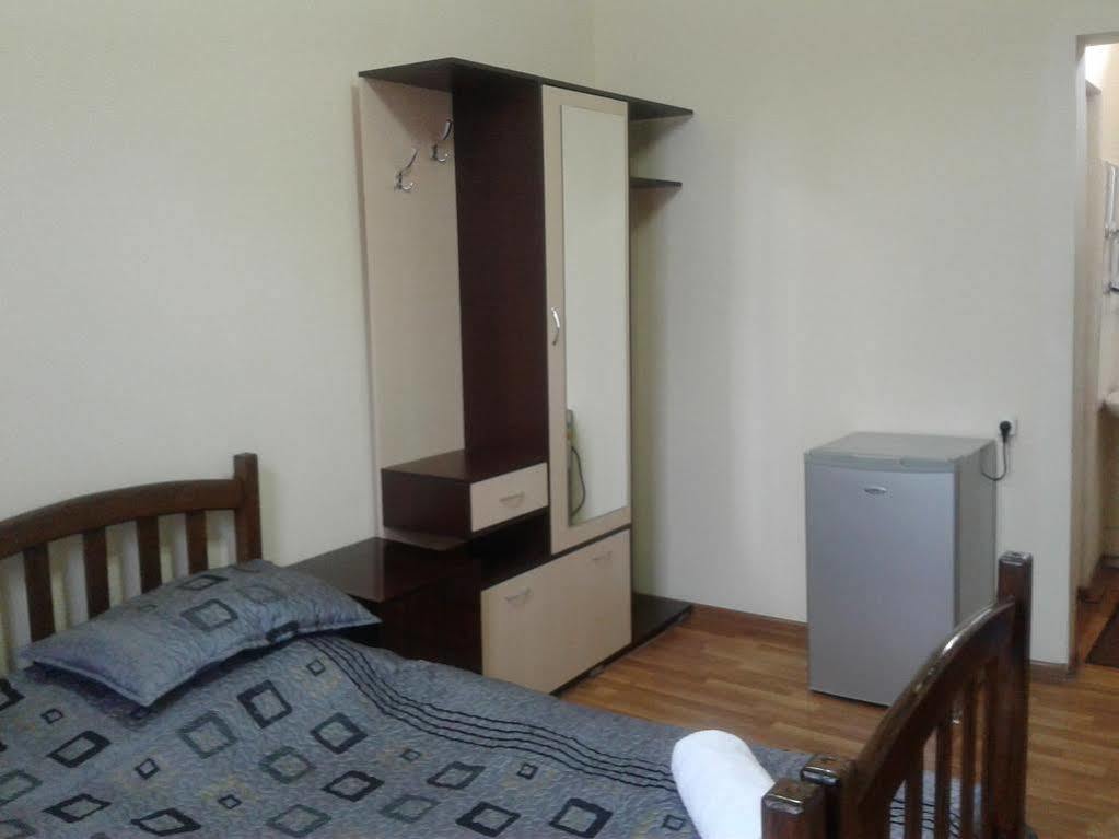 Gis Guest House Tbilisi Ngoại thất bức ảnh