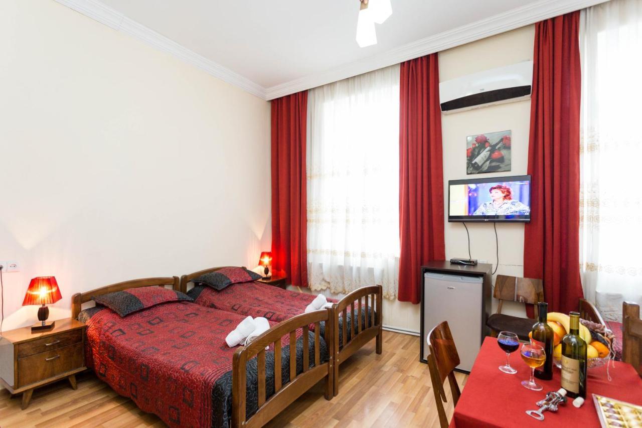 Gis Guest House Tbilisi Ngoại thất bức ảnh