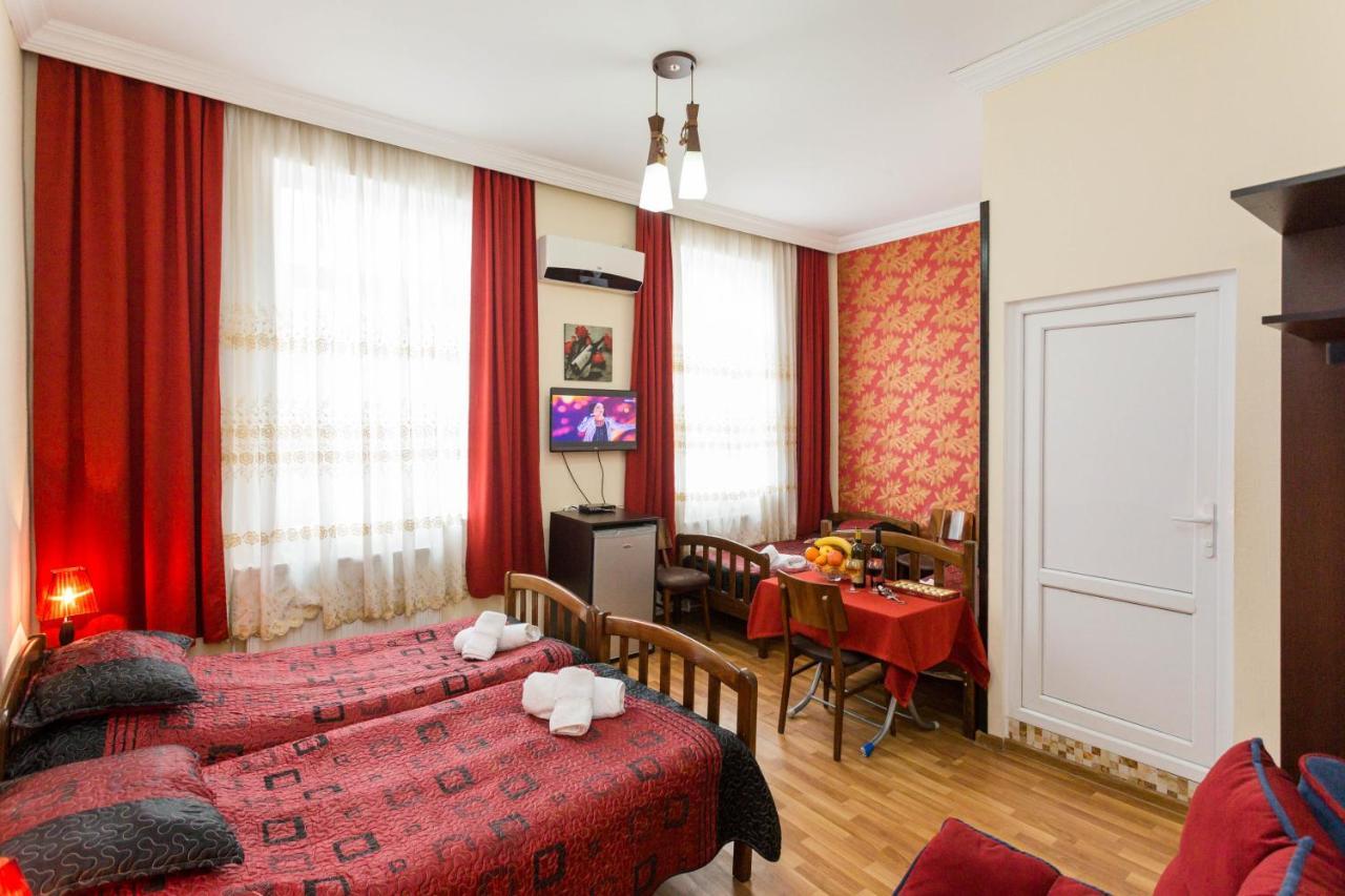 Gis Guest House Tbilisi Ngoại thất bức ảnh