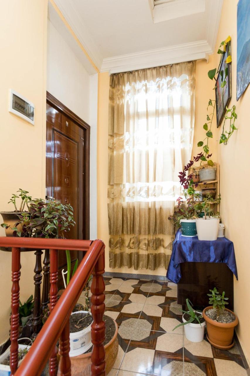 Gis Guest House Tbilisi Ngoại thất bức ảnh
